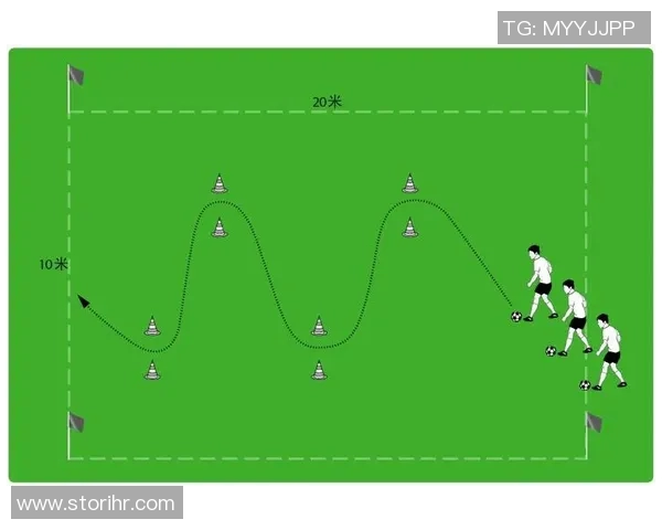 足球弧线的魅力与技巧解析如何在比赛中掌握完美弧线射门